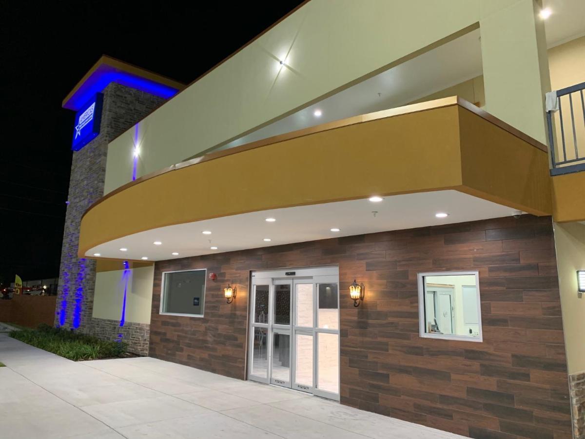 Americas Best Value Inn & Suites Houston At Hwy 6 Buitenkant foto