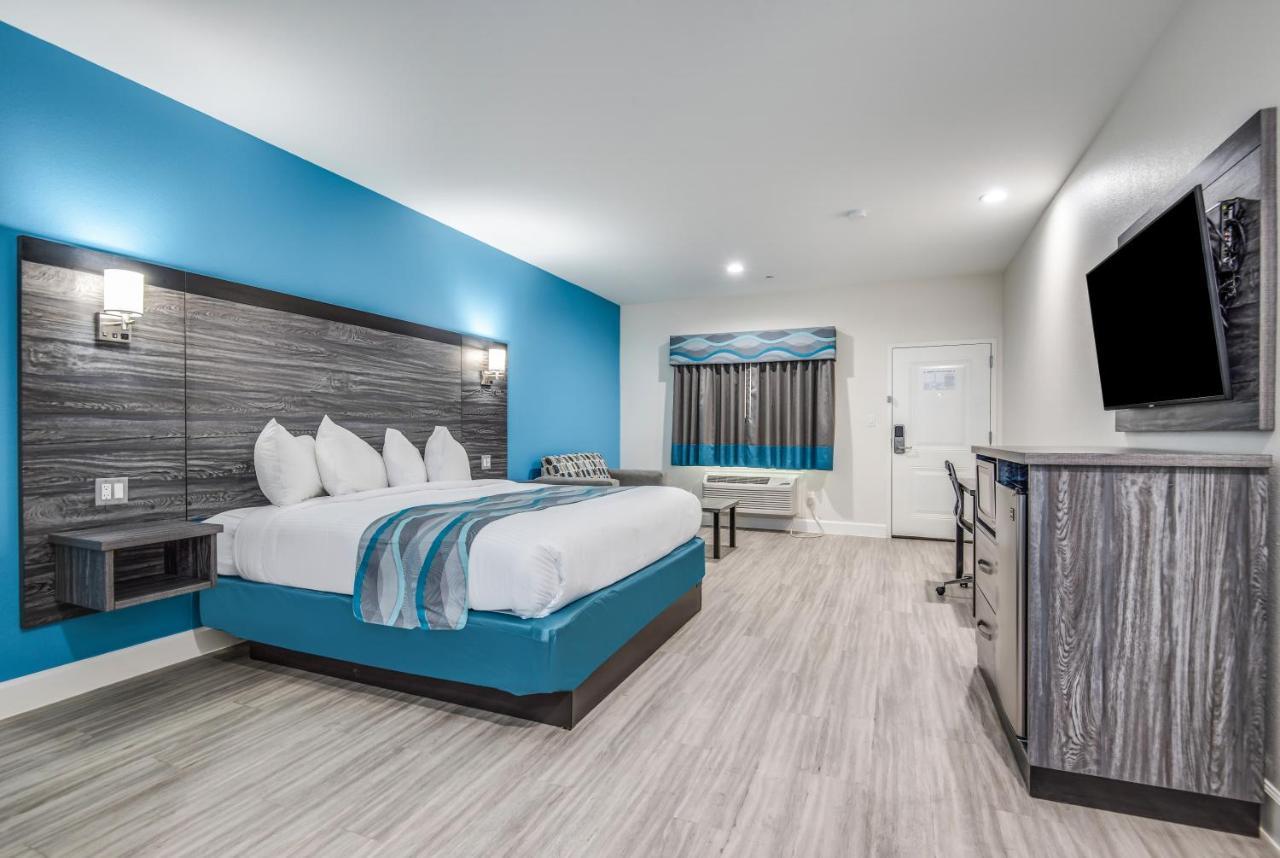 Americas Best Value Inn & Suites Houston At Hwy 6 Buitenkant foto