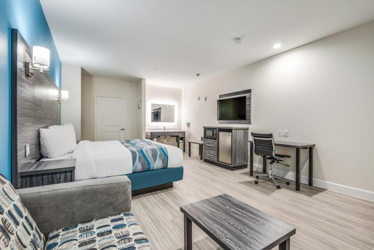 Americas Best Value Inn & Suites Houston At Hwy 6 Buitenkant foto