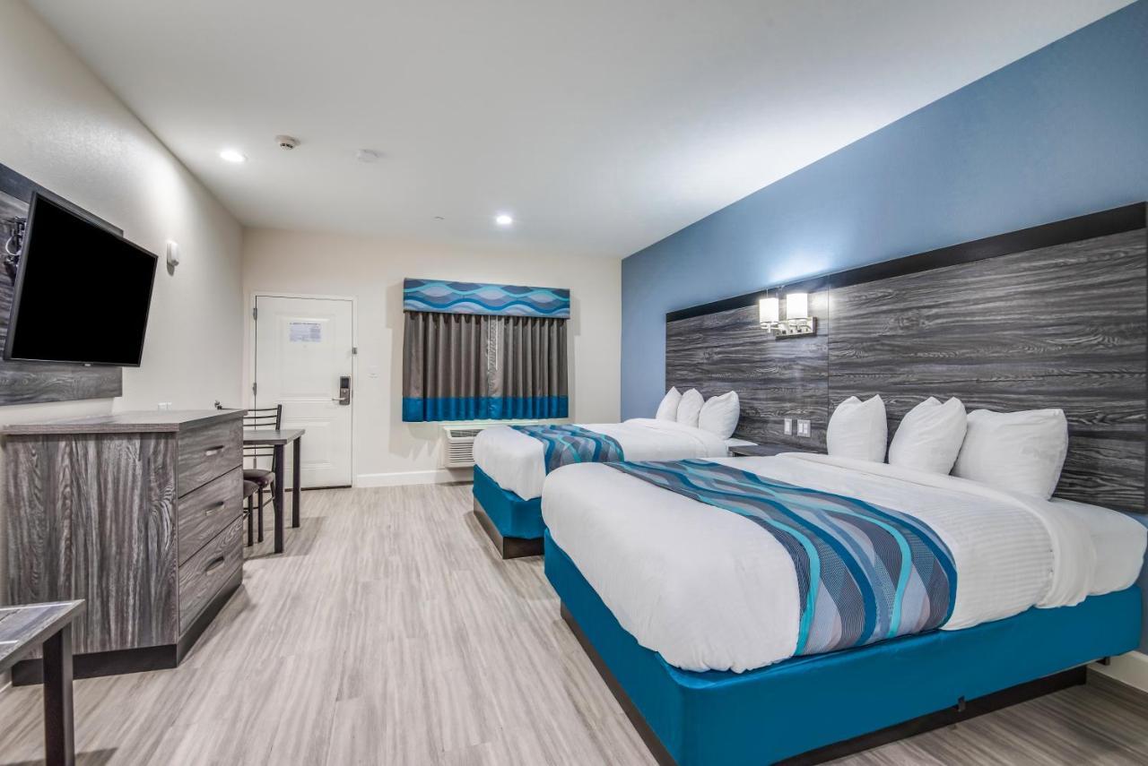 Americas Best Value Inn & Suites Houston At Hwy 6 Buitenkant foto